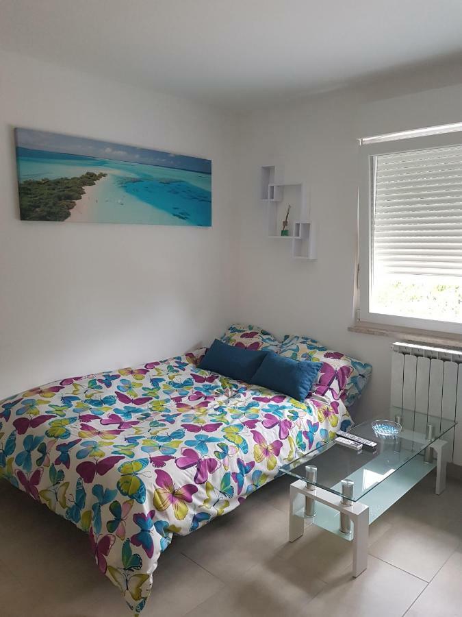 Vigo Apartman Pula Ngoại thất bức ảnh